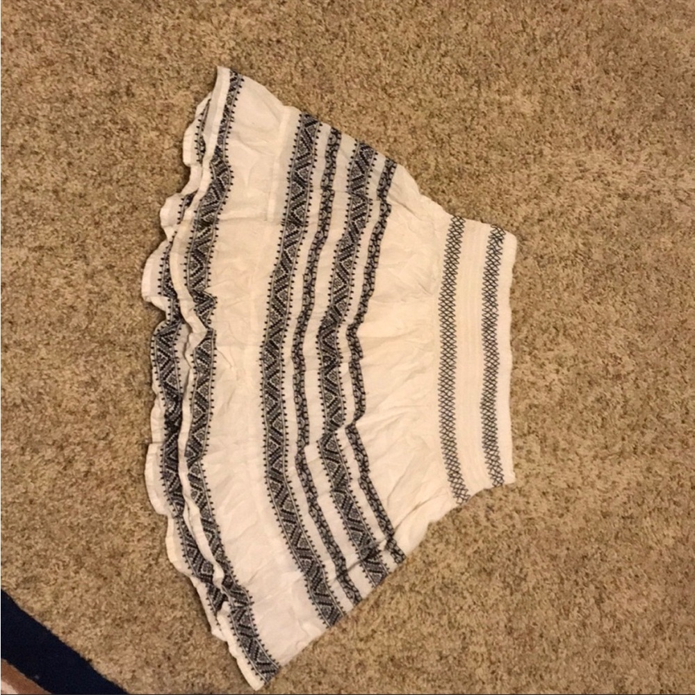 Charlotte Russe white skirt with black details